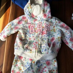 SOLD Baby Gap Girls Floral Zip Up Hoodie Top TWO PIECE SET SZ 6-12mo